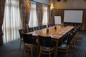 Meeting facility - The Plough Rhosmaen (Llandeilo)