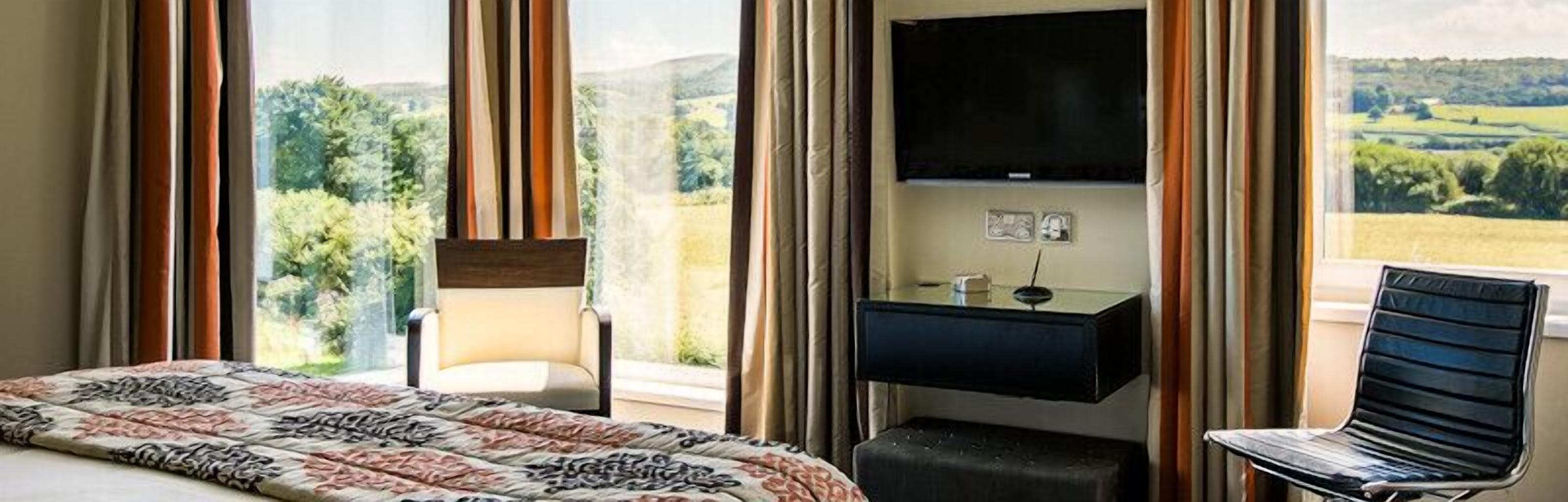 in-room safe, desk, iron/ironing board, free wifi