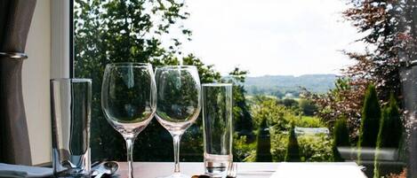 Spécialités Cuisine locale et internationale