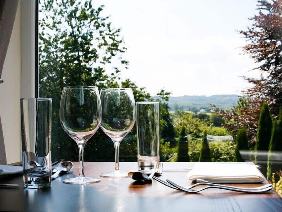 Breakfast, lunch, dinner served; local and international cuisine