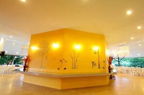 Dining - Aurora Resort (Kanchanaburi)