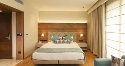 Indus Biznotel