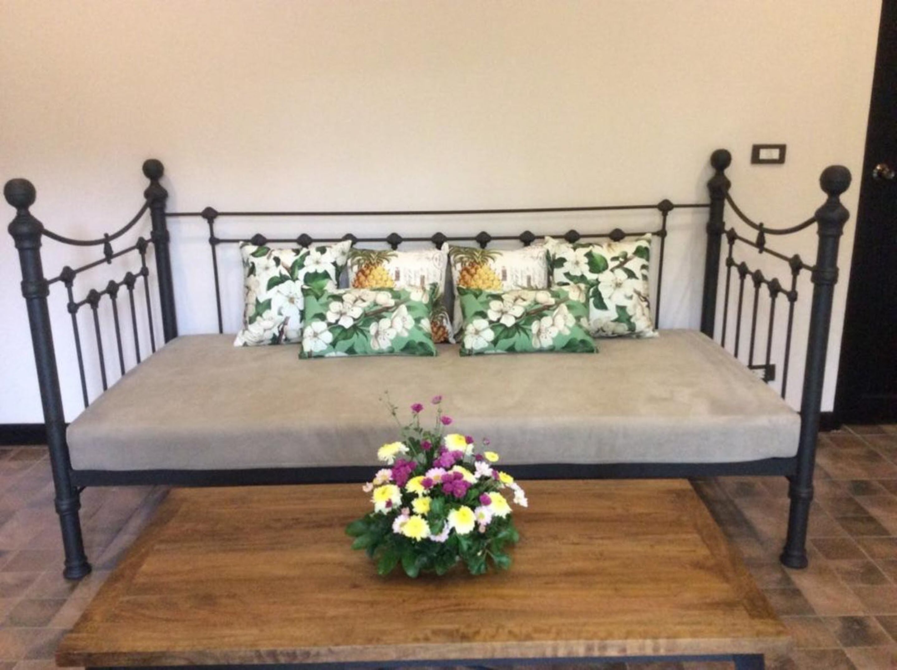 family villa | hypo-allergenic bedding, in-room safe, individually decorated