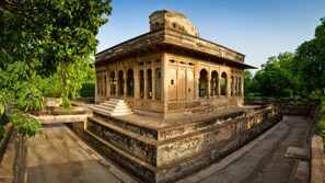 Spa - Neemrana's - Deo Bagh (Gwalior)