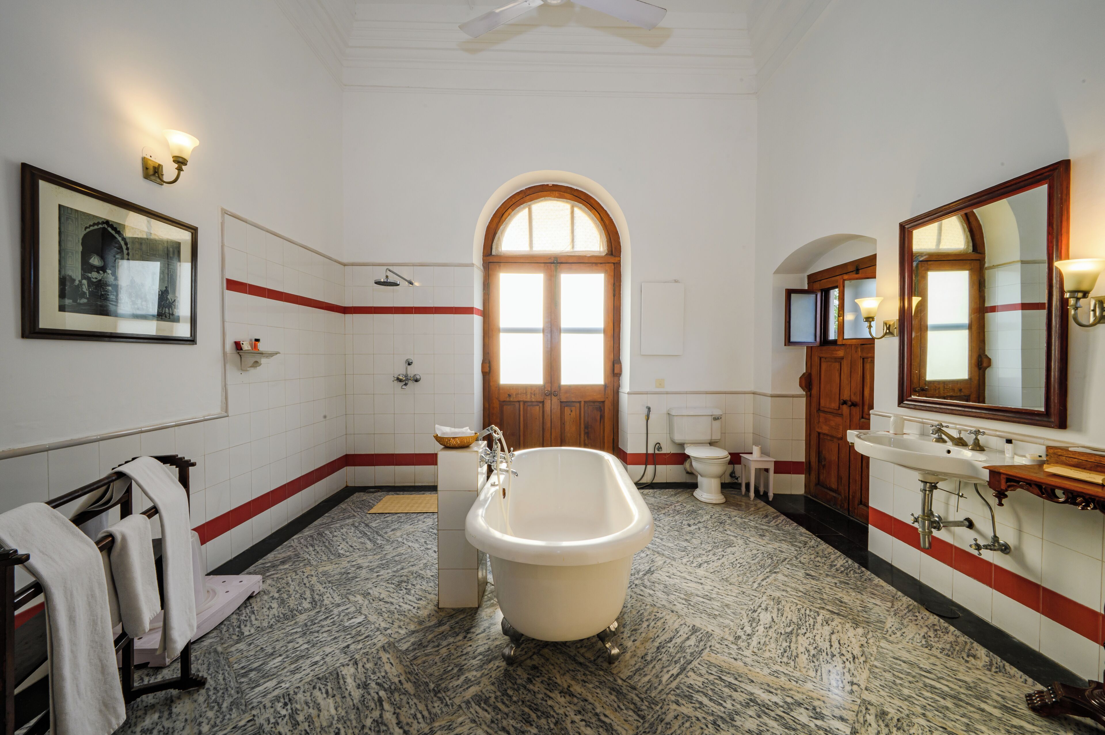 heritage comfort | bathroom | shower, free toiletries, slippers, bidet
