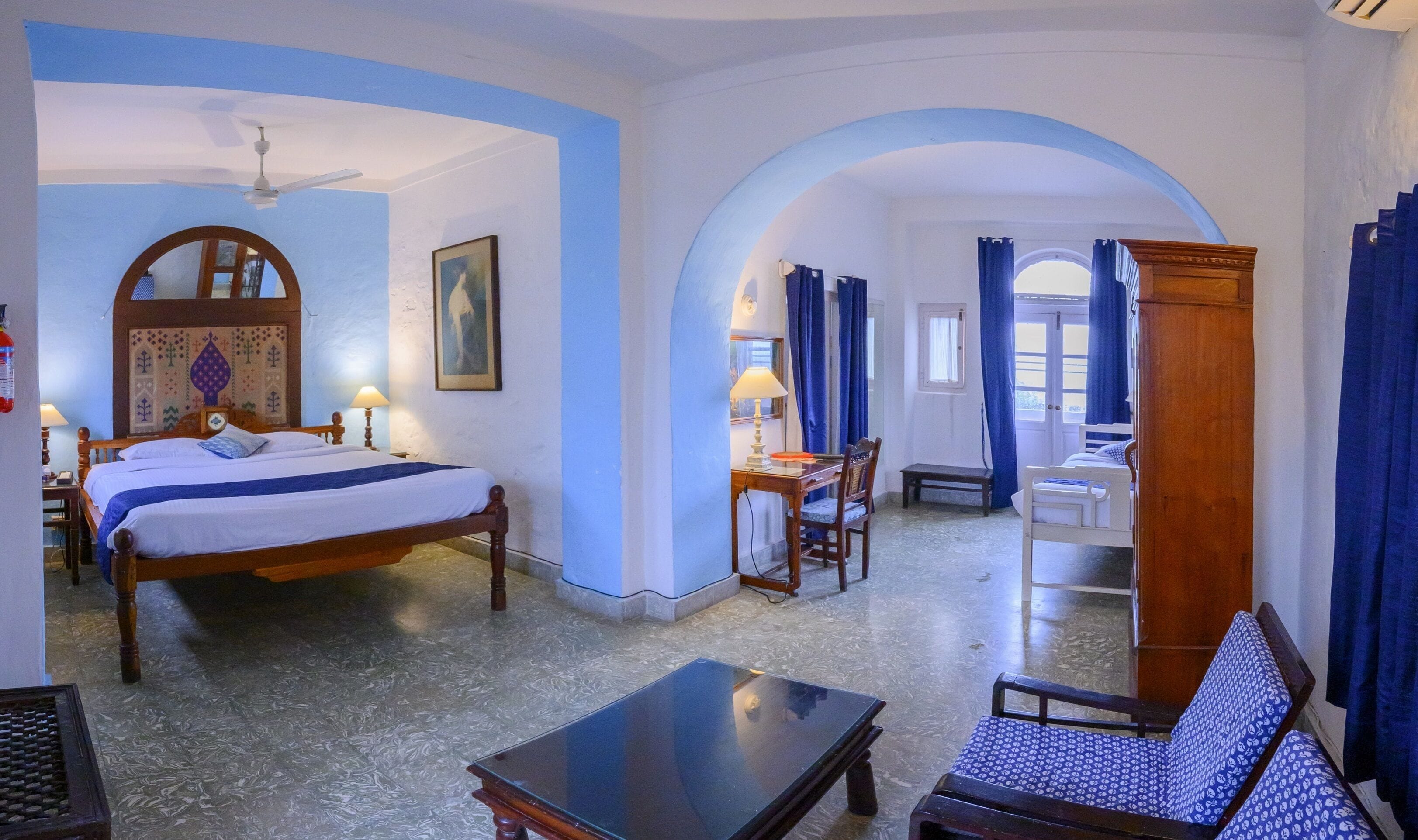 heritage splendour | minibar, desk, free wifi, bed sheets