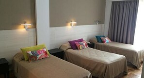 Coffres-forts dans les chambres, rideaux occultants