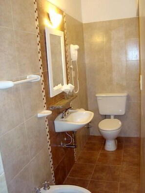 Bathroom - Hotel Siena Buenos Aires (Buenos Aires City)
