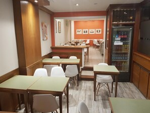 Restaurant - Hotel Compostela (Mar del Plata)