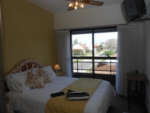 Room - Montecarlo Hotel (Mar del Plata)