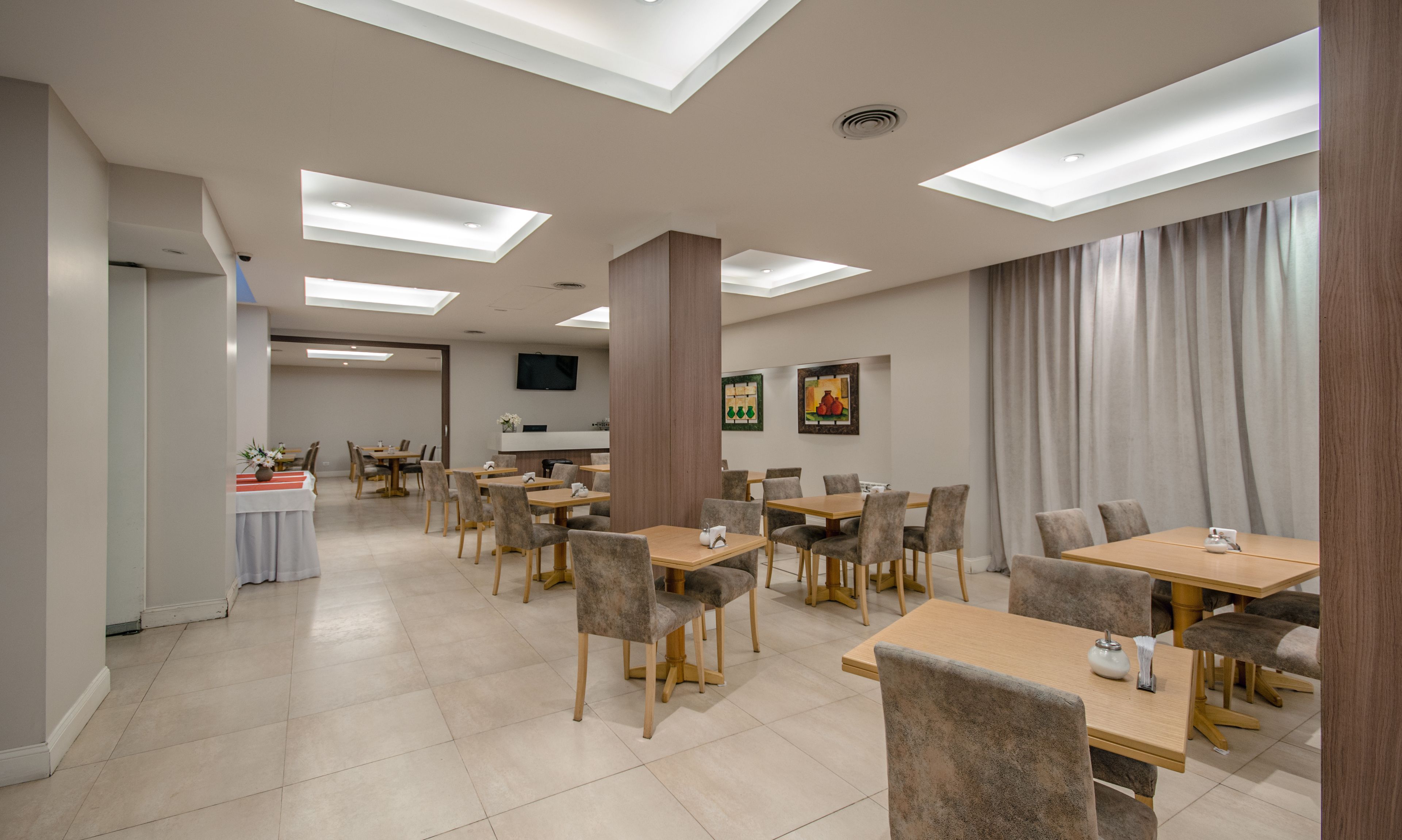 free daily on-the-go breakfast