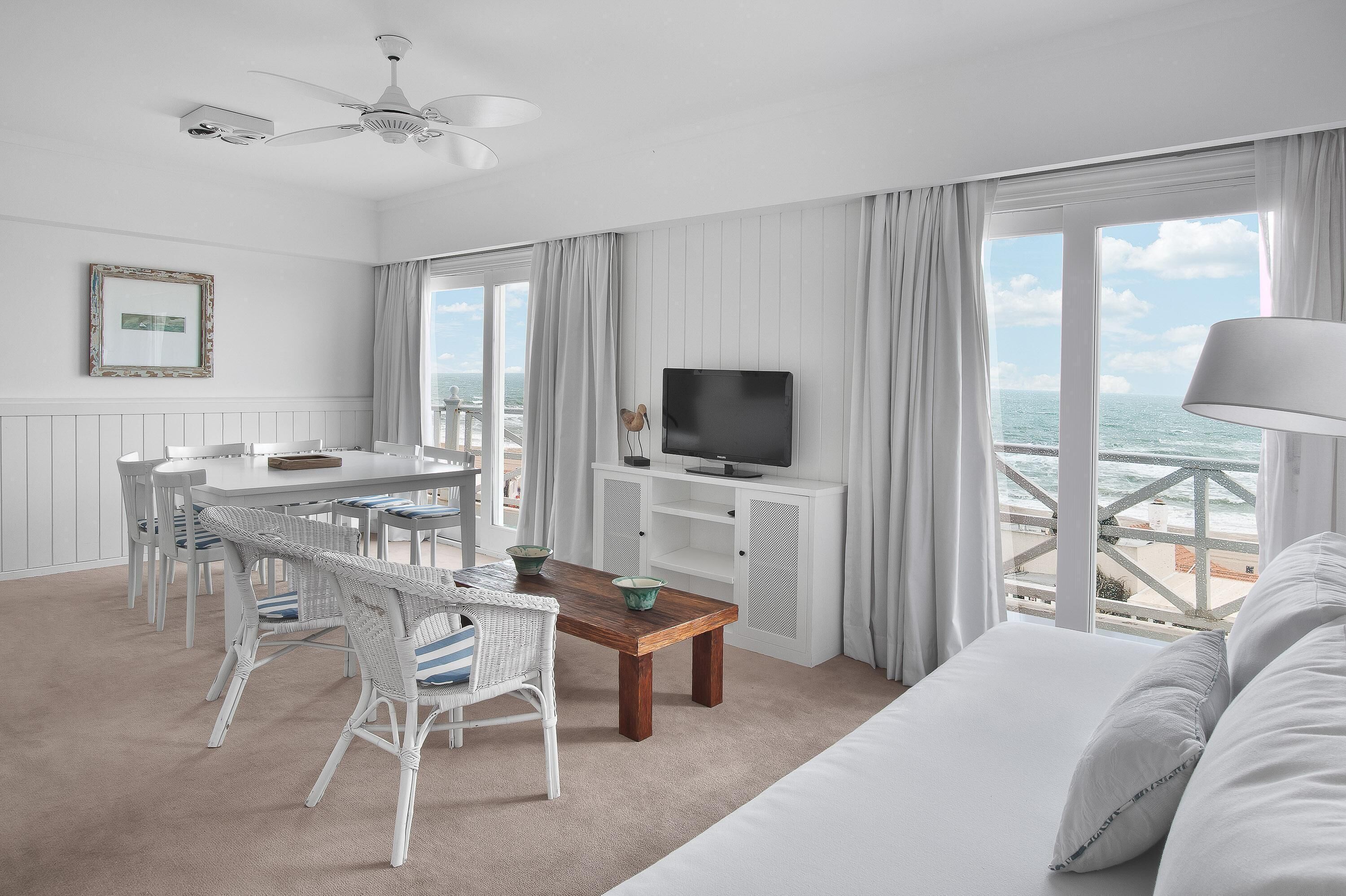 起居区 | 平板电视