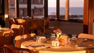 2 restaurants, dinner served, Mediterranean cuisine