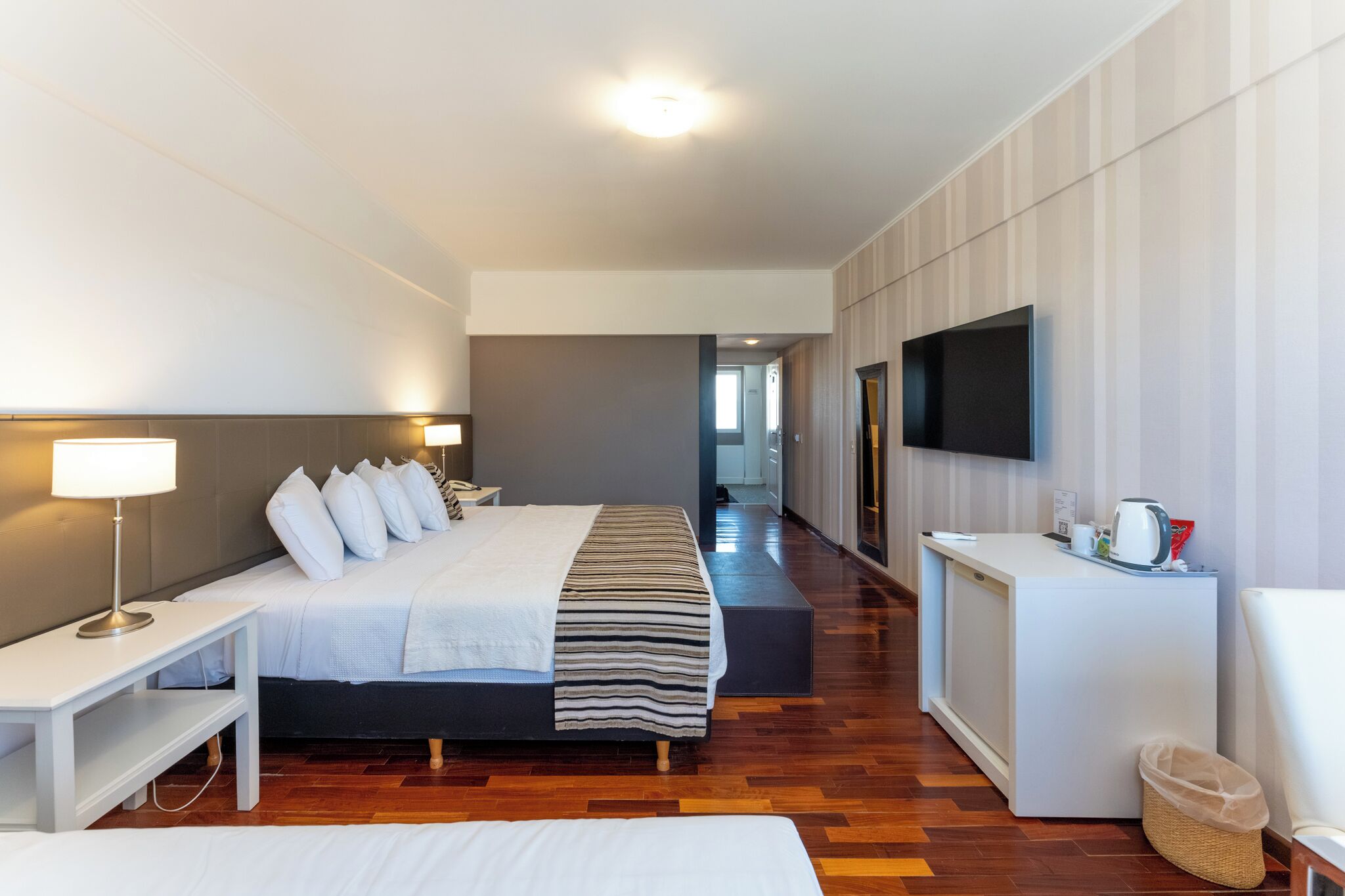 Televisión LED 50 pulgadas con canales de televisión por cable