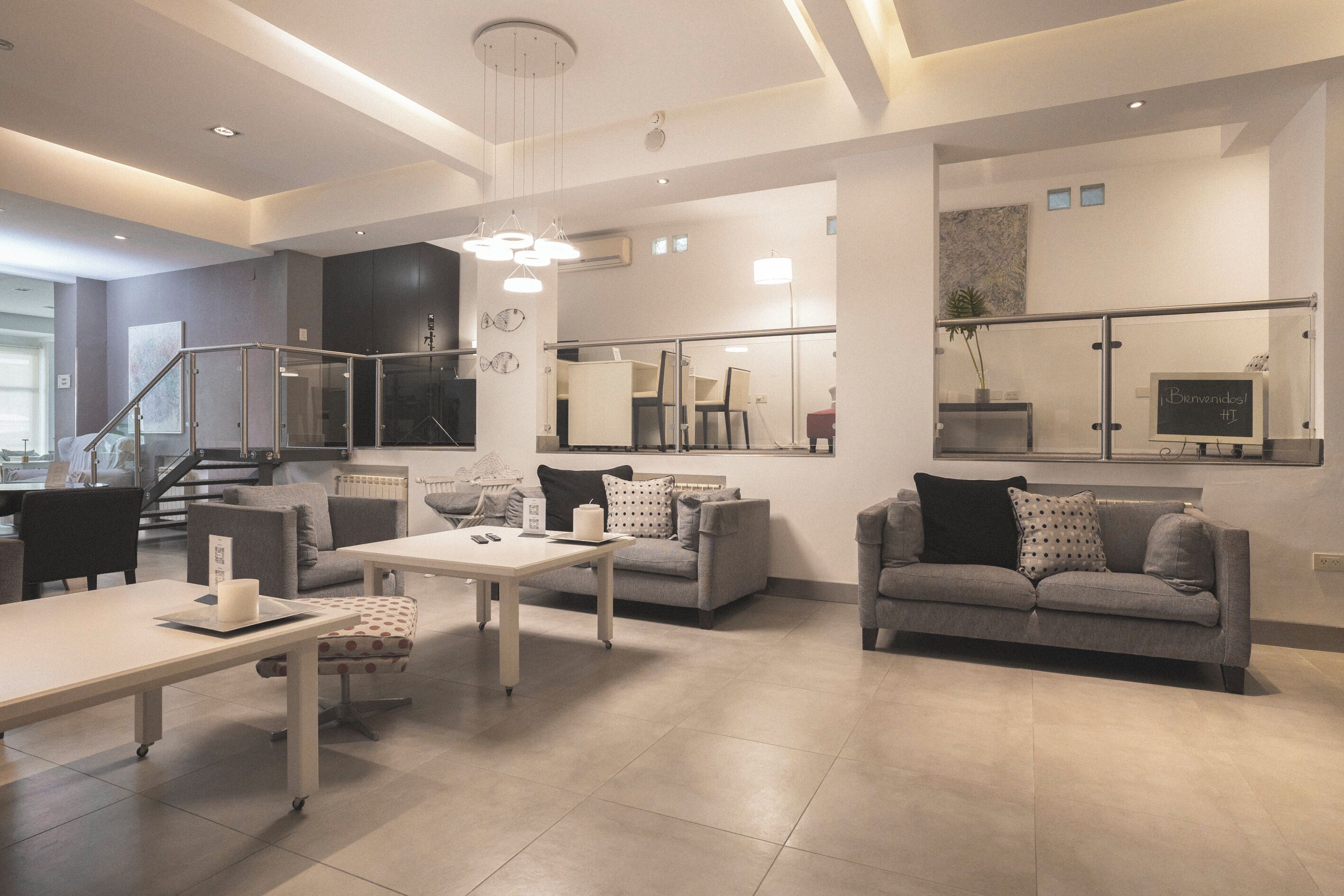 TV LED 50 pollici con canali via cavo, TV, pavimenti riscaldati