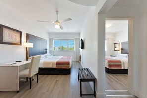 Standard Room, Multiple Beds | Egyptian cotton sheets, premium bedding, down comforters - Hotel Tolosa (Puerto Madryn)