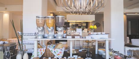 Free daily buffet breakfast