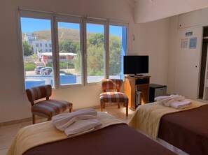 Standardrum | Minibar, värdeförvaringsskåp på rummet och sängkläder