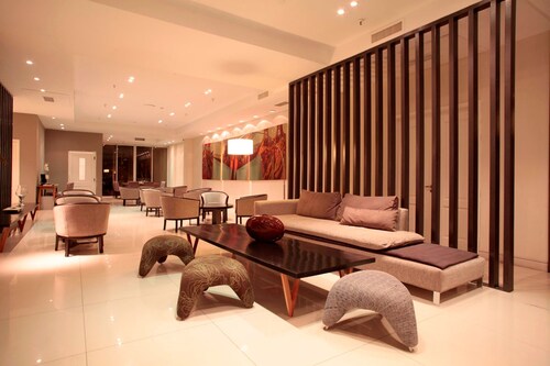 Vista Suites and Spa Hotel