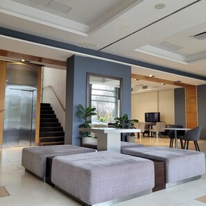 Lobby - Hotel Plaza (Colän)