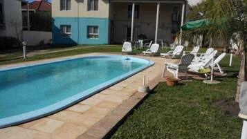 Pool | Seasonal outdoor pool