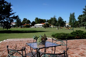 Property grounds - La Campiña Club Hotel & Spa (Santa Rosa de Toay)