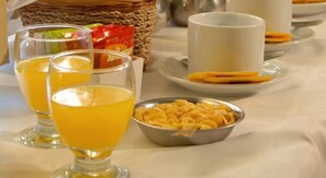 รวมอาหารเช้าแบบคอนติเนนทัล ทุกวัน