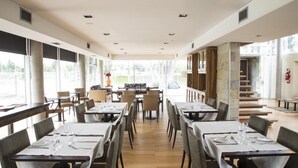 Exterior - Herradura Hotel Suites (Neuquen)