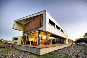 Exterior - Herradura Hotel Suites (Neuquen)