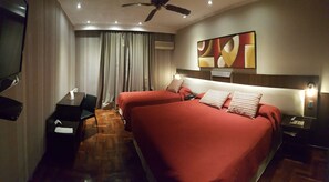 Chambre triple Standard | Literie de qualité, coffre-fort, décor unique, ameublement unique