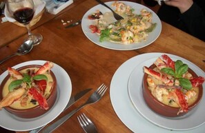 Dining - Los Pinos Apart Hotel (Ushuaia)