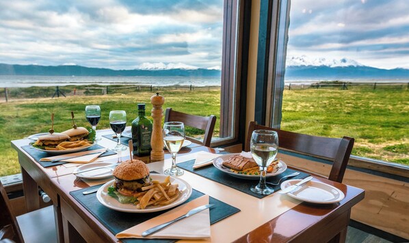 Breakfast served - Tolkeyen (Ushuaia)