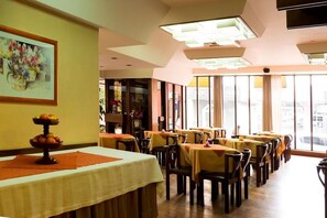 Dining - Hotel del Jardín (San Miguel de Tucumàn)