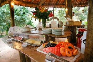 Free daily buffet breakfast