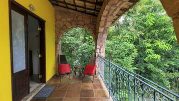 Superior Room | Minibar, in-room safe, free WiFi, bed sheets