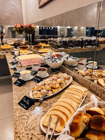Desayuno buffet incluido todos los días