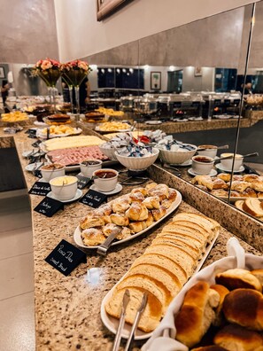 Gratis frukostbuffé varje dag