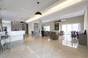 Khu tiếp khách ở sảnh