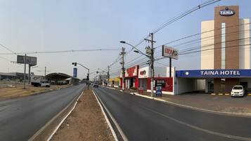 Fachada da propriedade