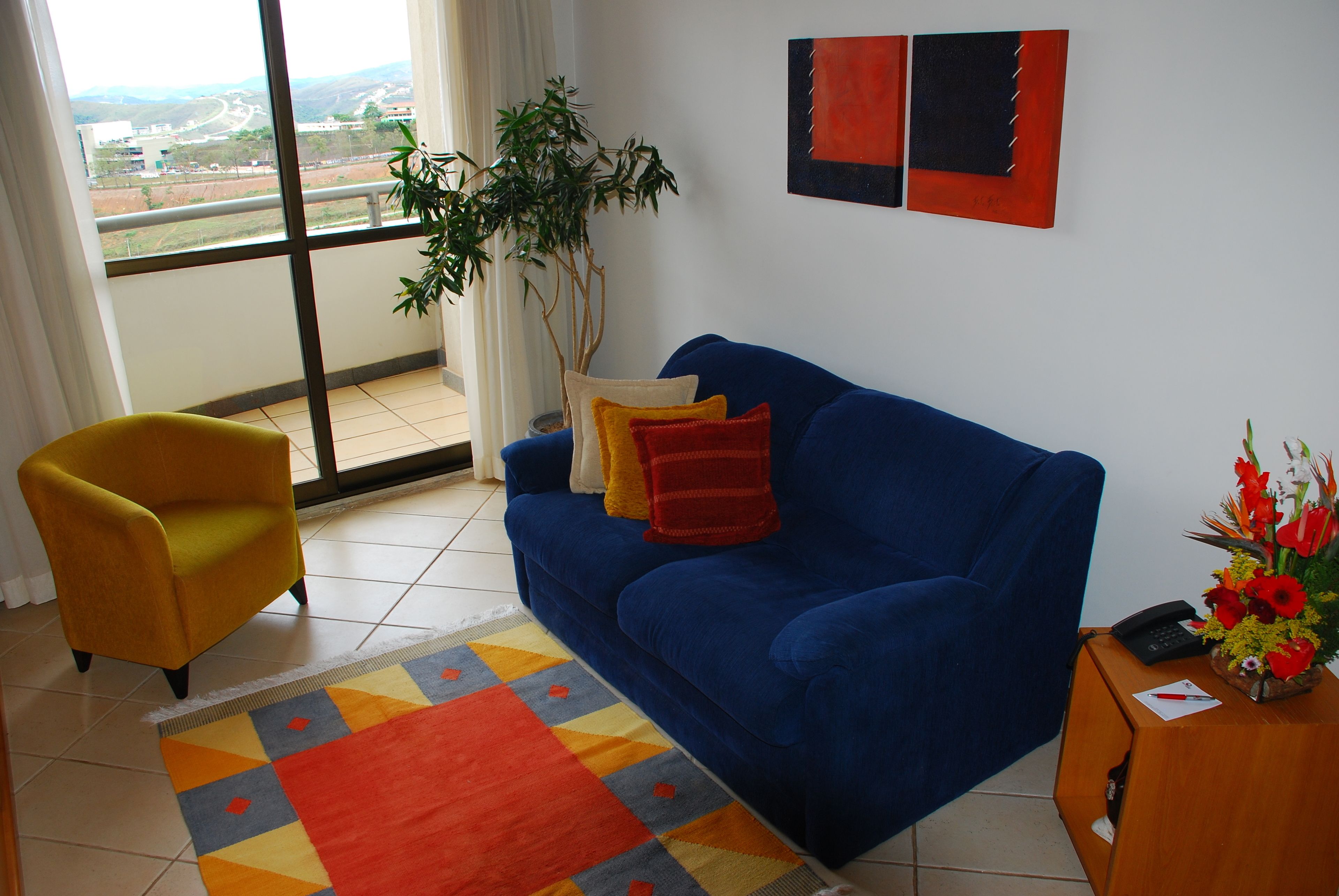 quarto superior duplo casal | living room | 26-inch lcd tv with cable channels, tv