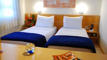1 bedroom, Egyptian cotton sheets, minibar, desk