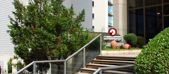 迪福若提拉公寓酒店