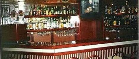 بار (في المنشاة)