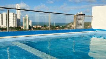 Căn hộ | Hồ bơi | 2 hồ bơi ngoài trời, dù/ô trên bãi biển/hồ bơi, ghế dài tắm nắng