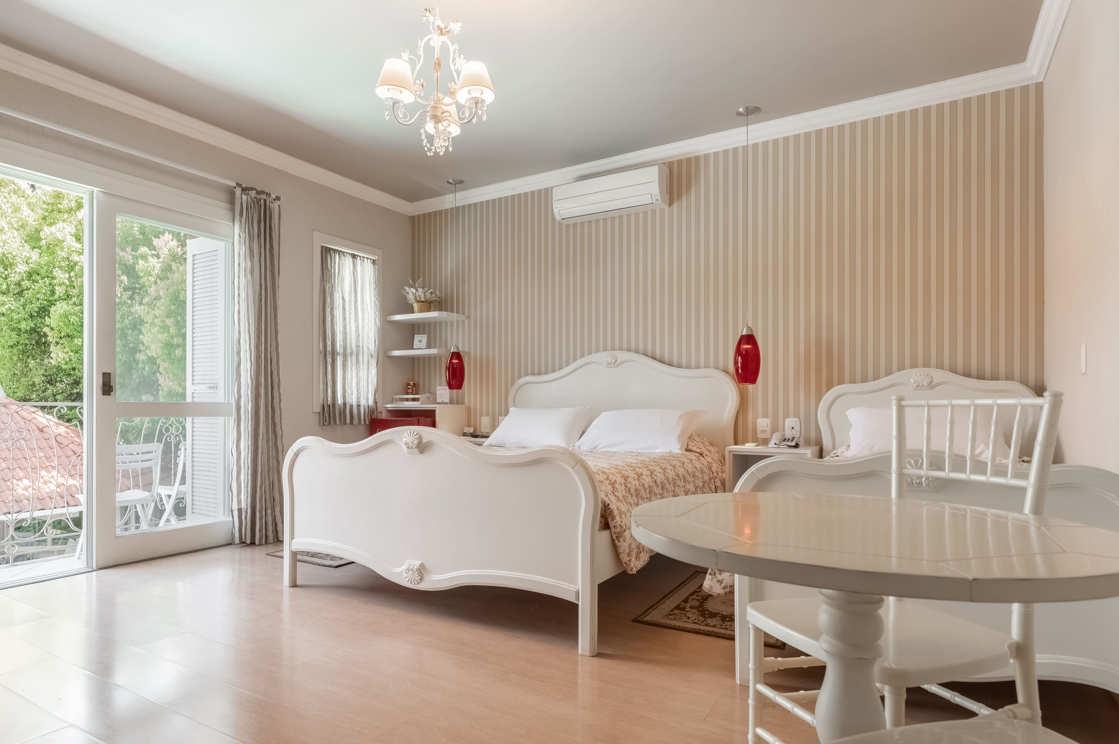 Suite Luxo Superior Quadrupla | Literie de qualité supérieure, minibar, décoration personnalisée