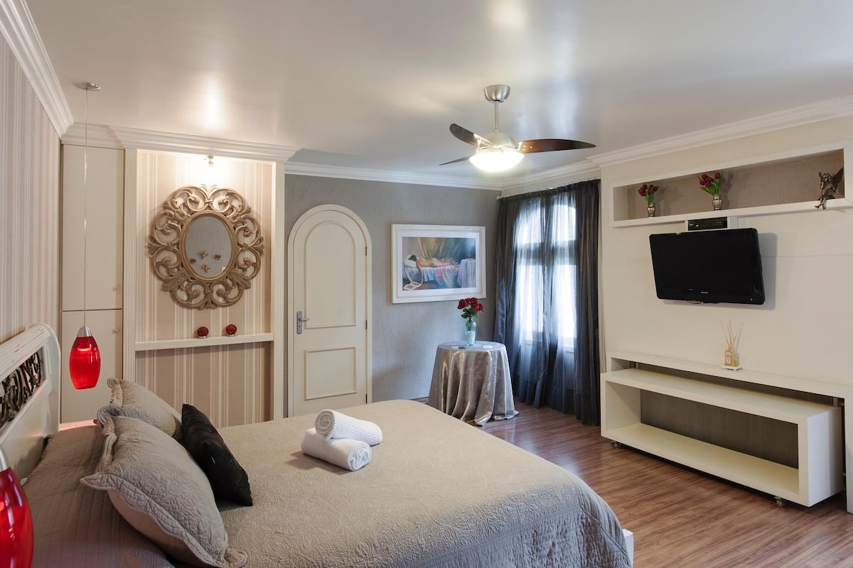 Biancheria da letto di alta qualità, minibar, con stile personalizzato