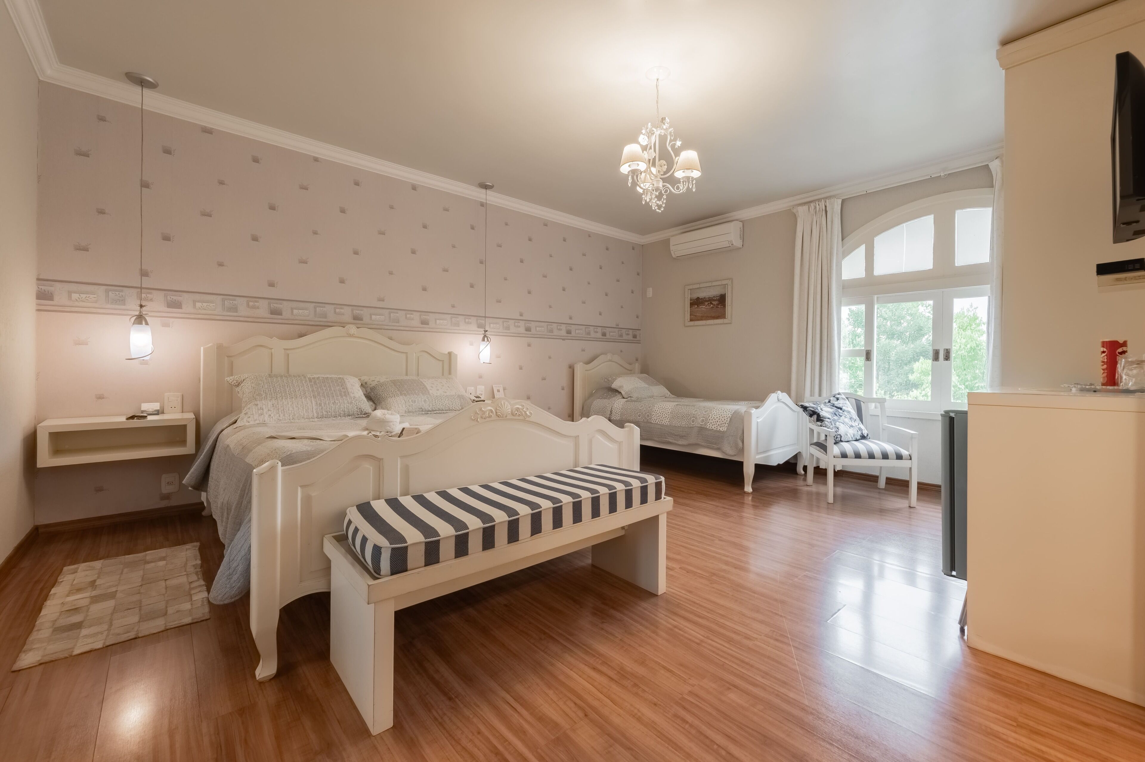 Suite Luxo Superior Tripla | Premium bedding, minibar, individually decorated, individually furnished