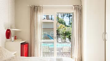 Deluxe Suite | Premium bedding, minibar, individually decorated, individually furnished