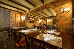 Dinner served, Italian cuisine