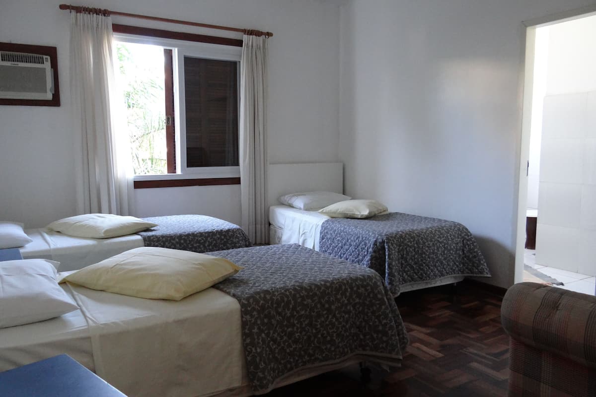 triple room | soundproofing, free wifi, bed sheets